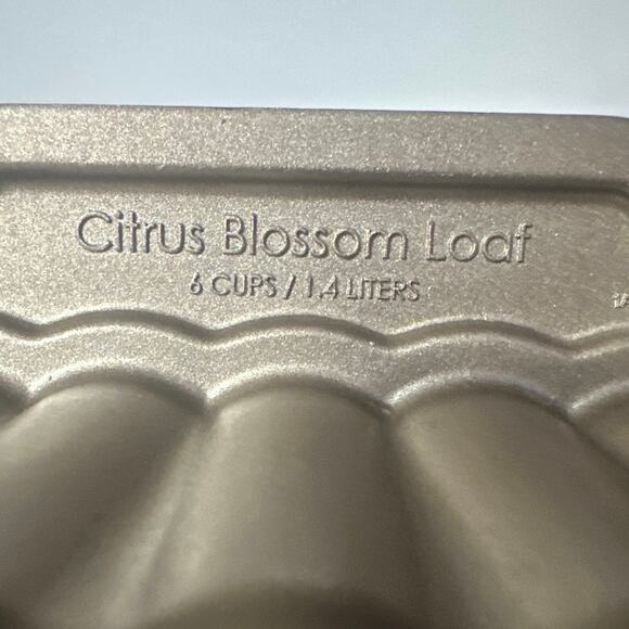 Nordic ware Citrus Blossem Loaf pan. Made in USA. Brand new never used. - Picture 3 of 7